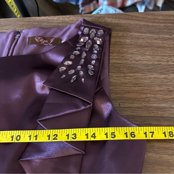 Eliza J Sleek Cocktail Dress 6 - Picture 11 of 15